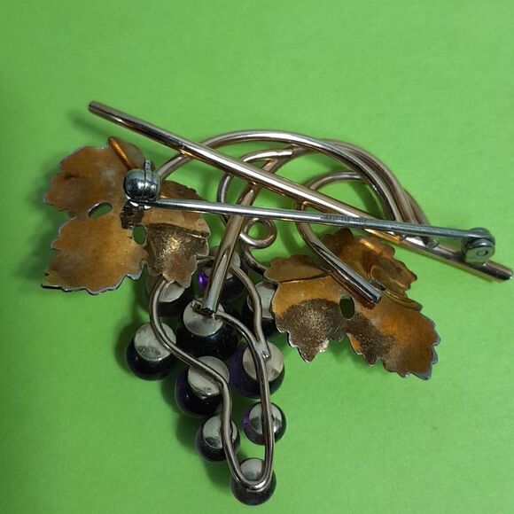 Krementz Vintage Genuine Amethyst and Gold Overlay Pin...Excellent Condition - Picture 2 of 4